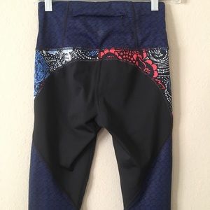 Athleta breathable workout legging